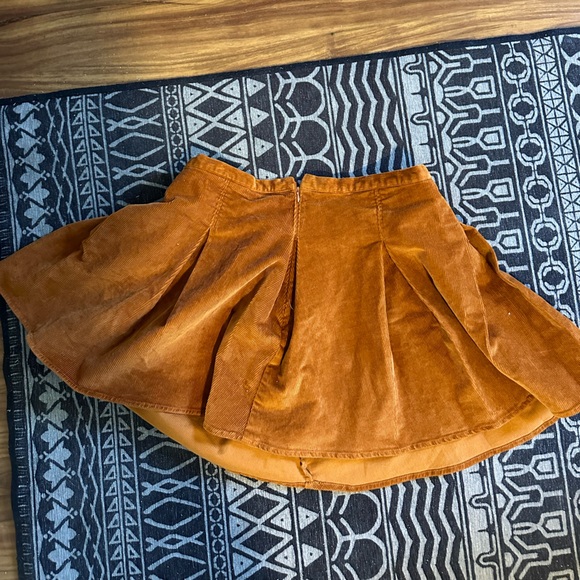 Light brown corduroy mini skirt - Picture 3 of 3